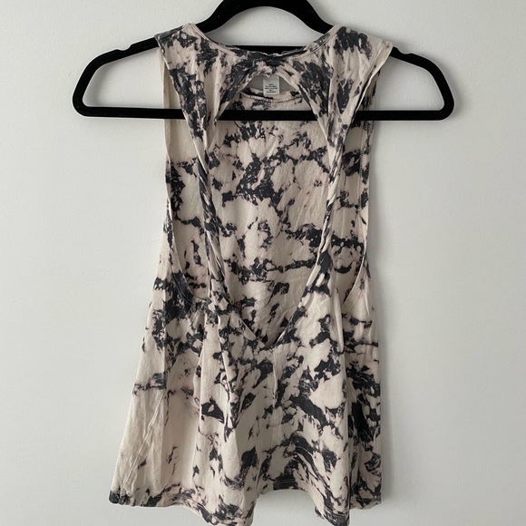 FOREVER 21 sport top - Picture 2 of 2